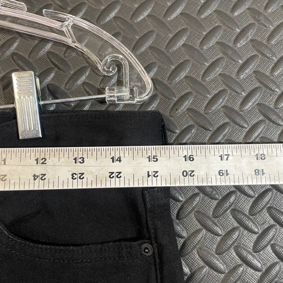 Old Navy Black Jeans Straight‎ Built-In Flex Everyday Comfort Women's Size 28x30 - Picture 5 of 9